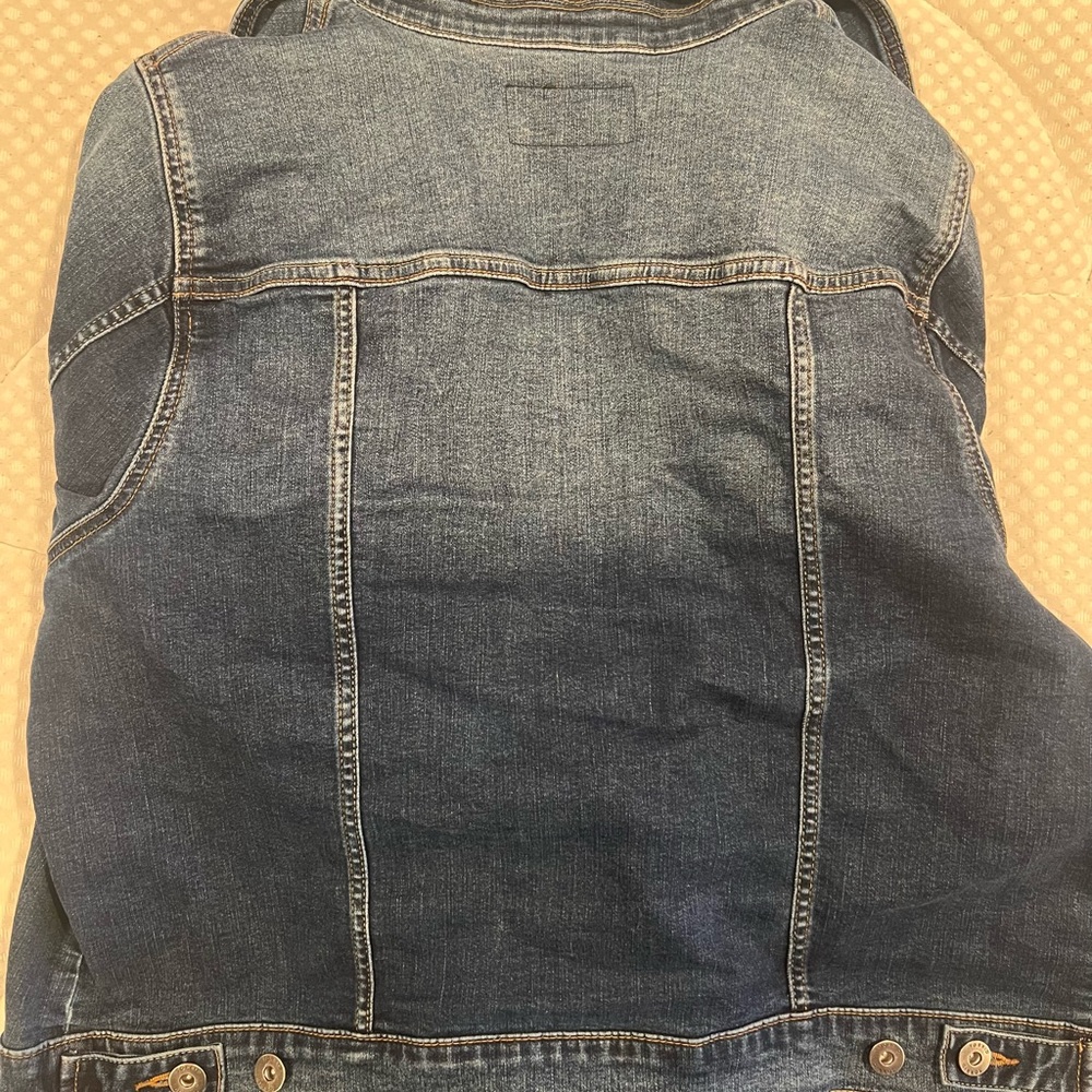 Torrid full length denim jacket. Size 3.
